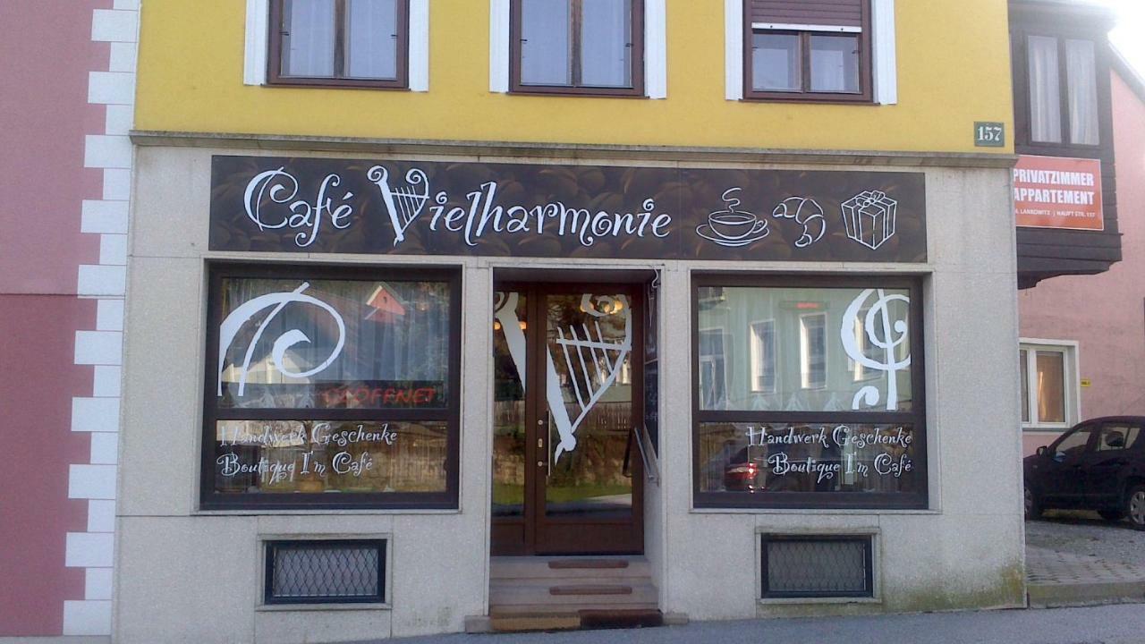 Cafe Vielharmonie Apart-Pension Maria Lankowitz エクステリア 写真